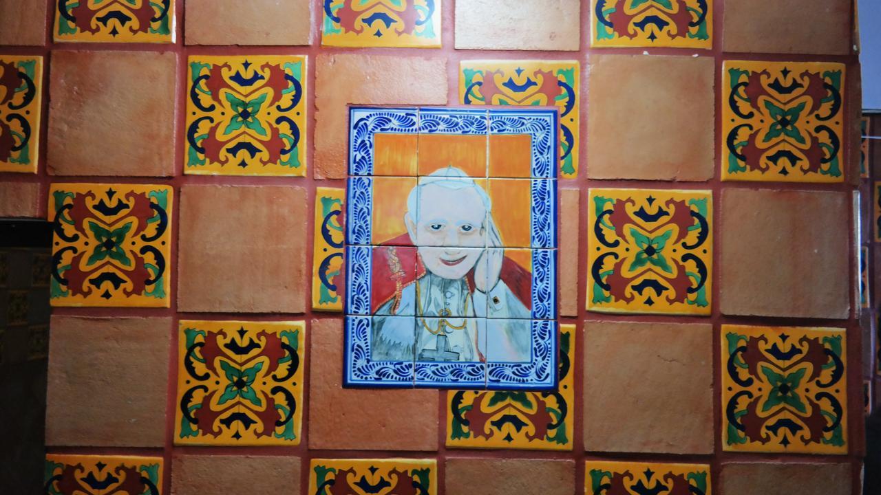 ホテル Juan Pablo II San Martín Texmelucan de Labastida エクステリア 写真